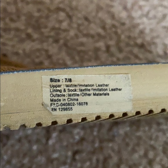 Disney Mickey Mouse Men’s Flip-Flops - Picture 5 of 5